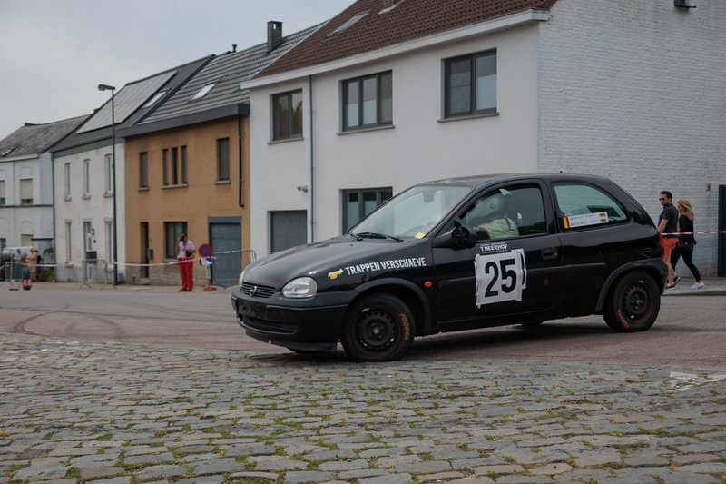 2L4B3881.jpg