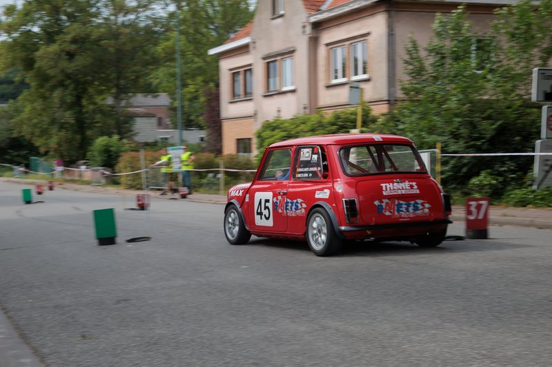 2L4B4039.jpg