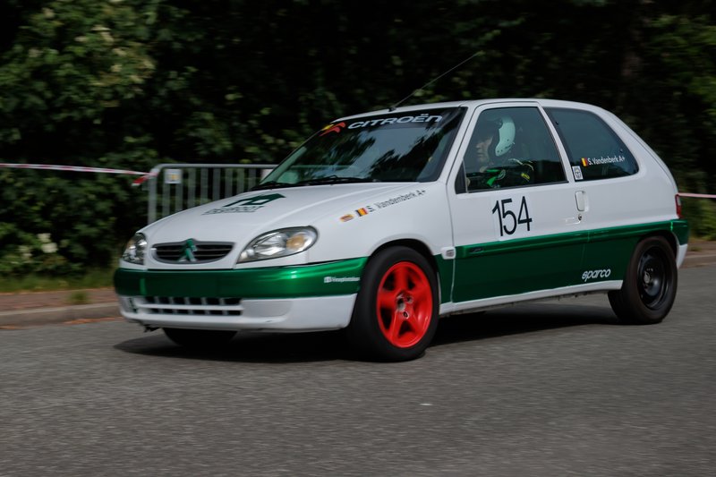 2L4B4087.jpg