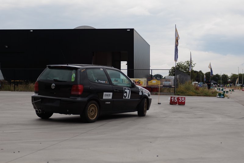 2L4B5355.jpg