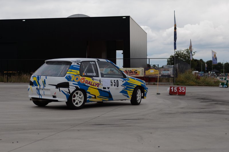 2L4B5421.jpg