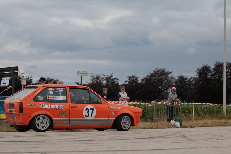 2L4B5785.jpg