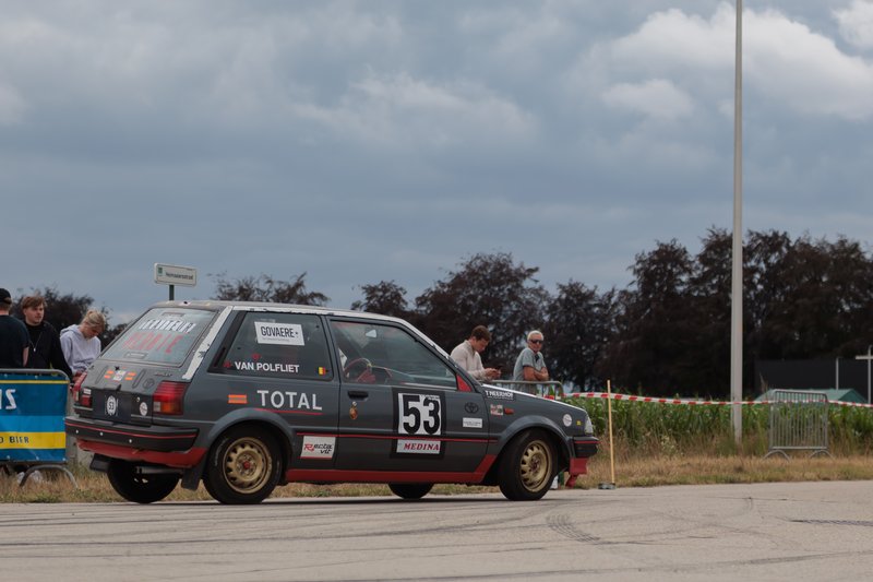 2L4B5801.jpg