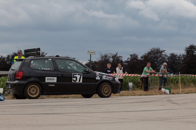 2L4B5803.jpg