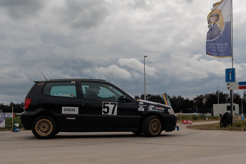 2L4B5804.jpg