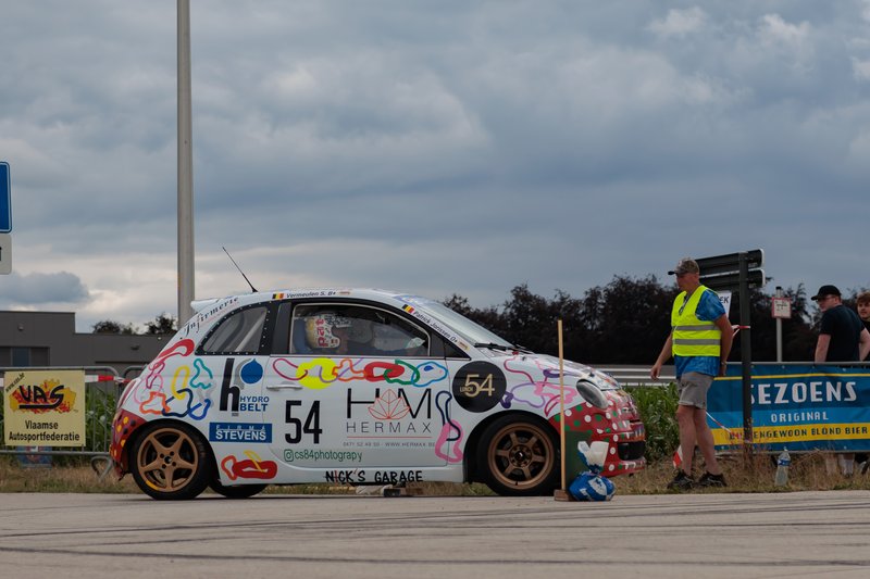 2L4B5807.jpg