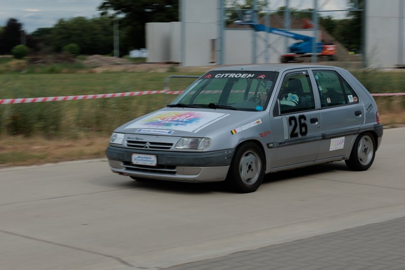 2L4B5889.jpg