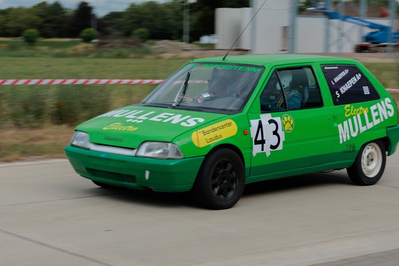 2L4B5898.jpg
