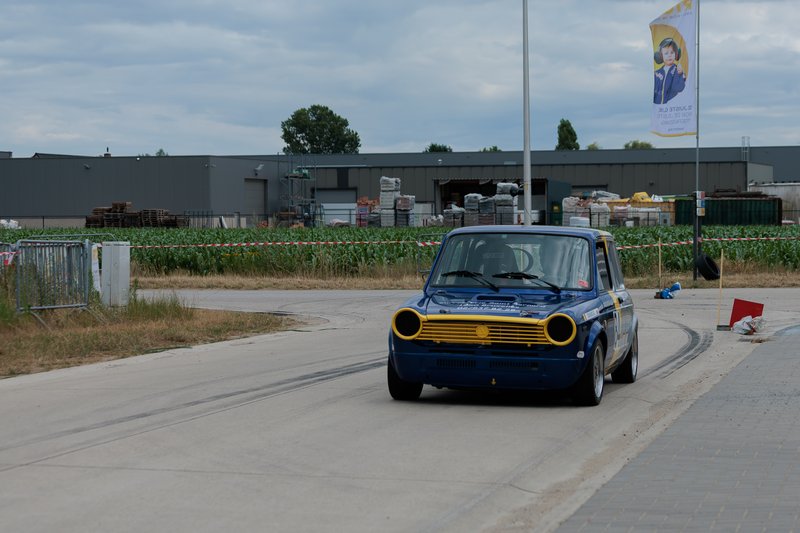 2L4B5925.jpg