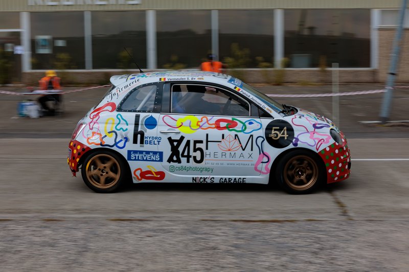 2L4B7392.jpg