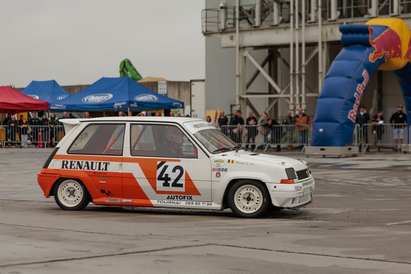2L4B8383.jpg