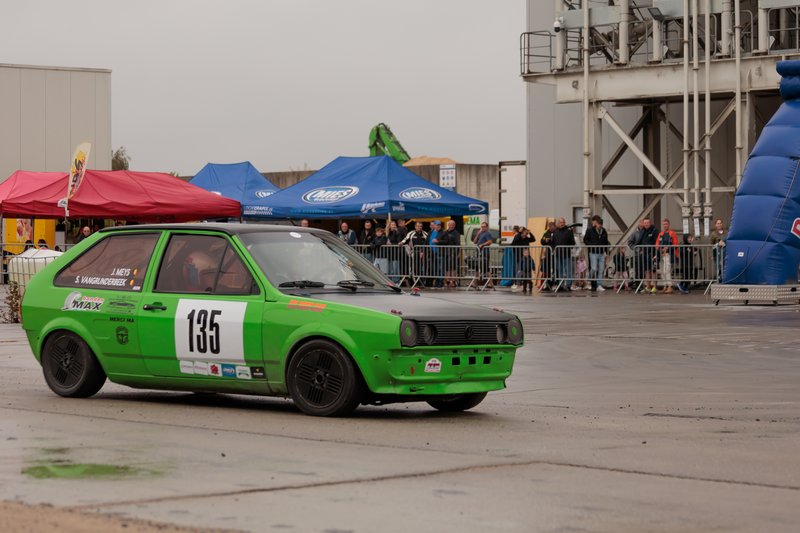 2L4B8424.jpg