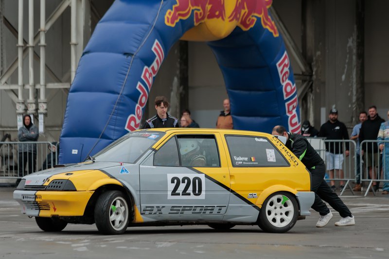 2L4B8440.jpg