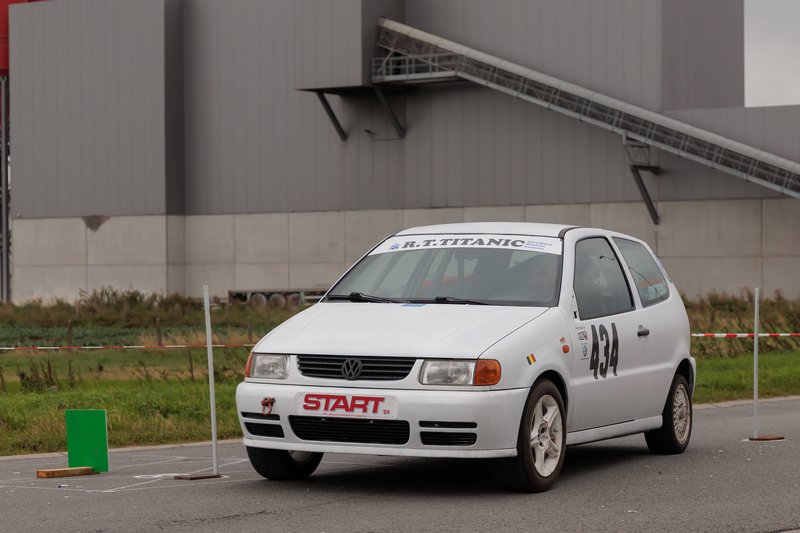 2L4B9198.jpg