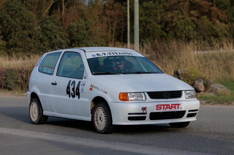 2L4B0481.jpg